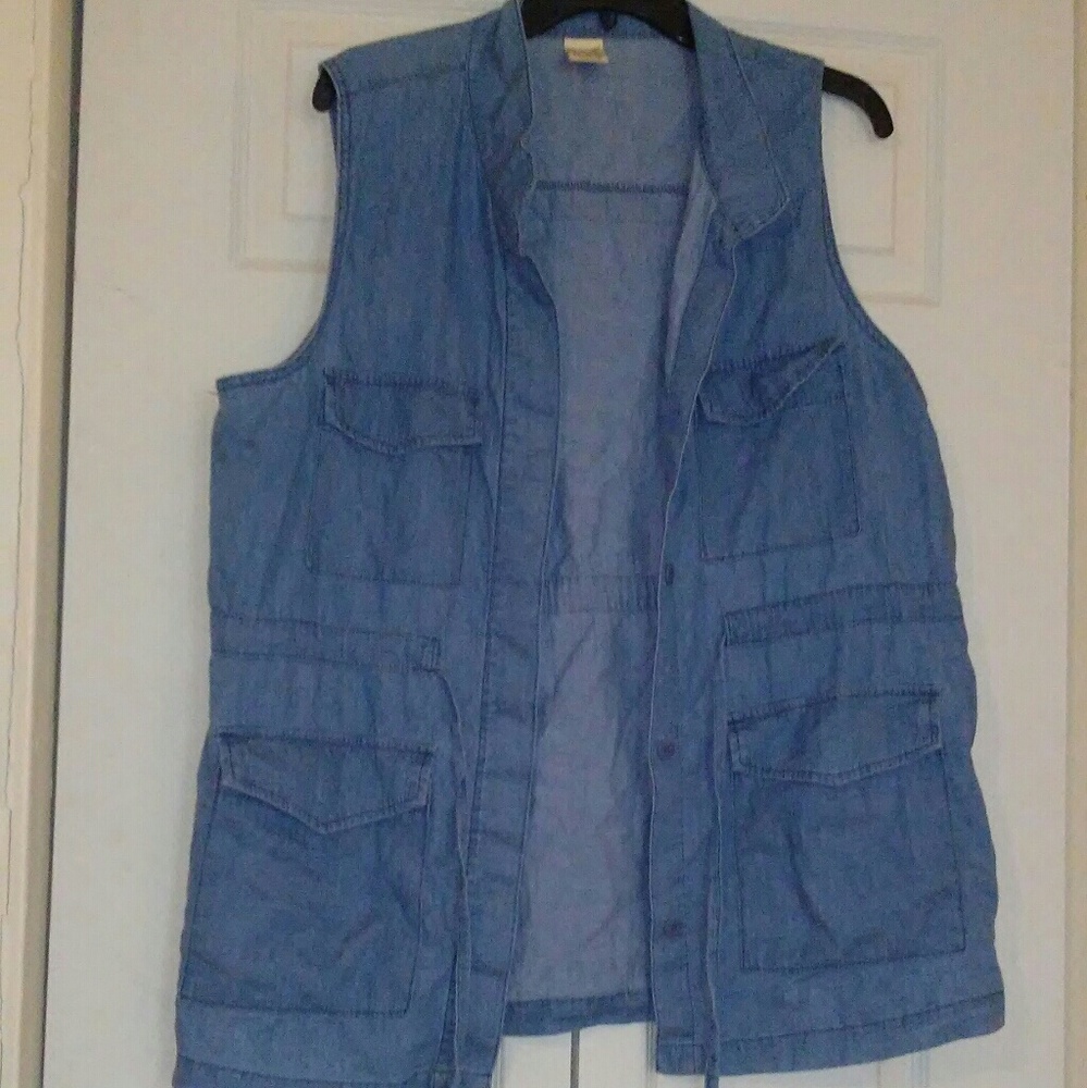 Jean Vest